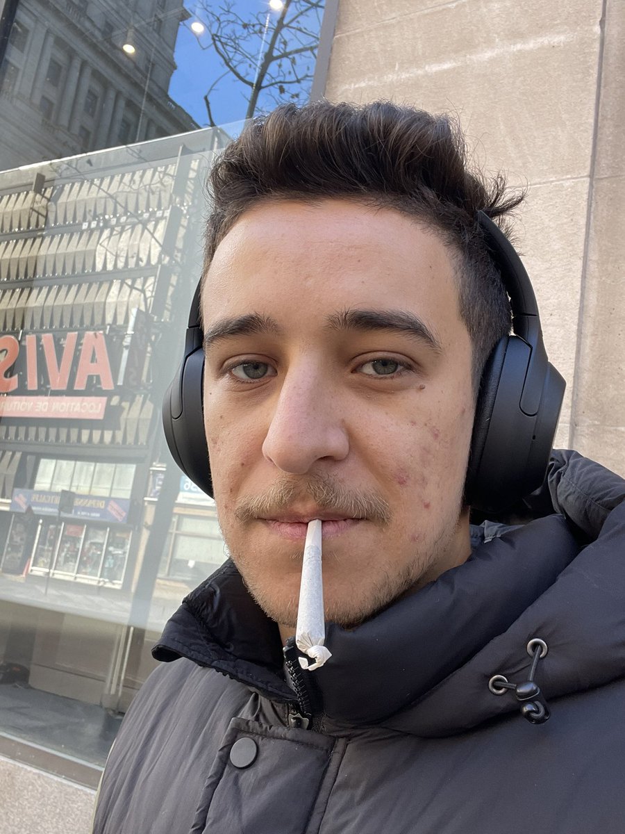 Aiekillu's tweet image. Première fleur depuis le octobre sobre, indica 27% 🔥

Première vidéo sur la nouvelle chaîne « Cannabil » ce weekend, bonne journée!