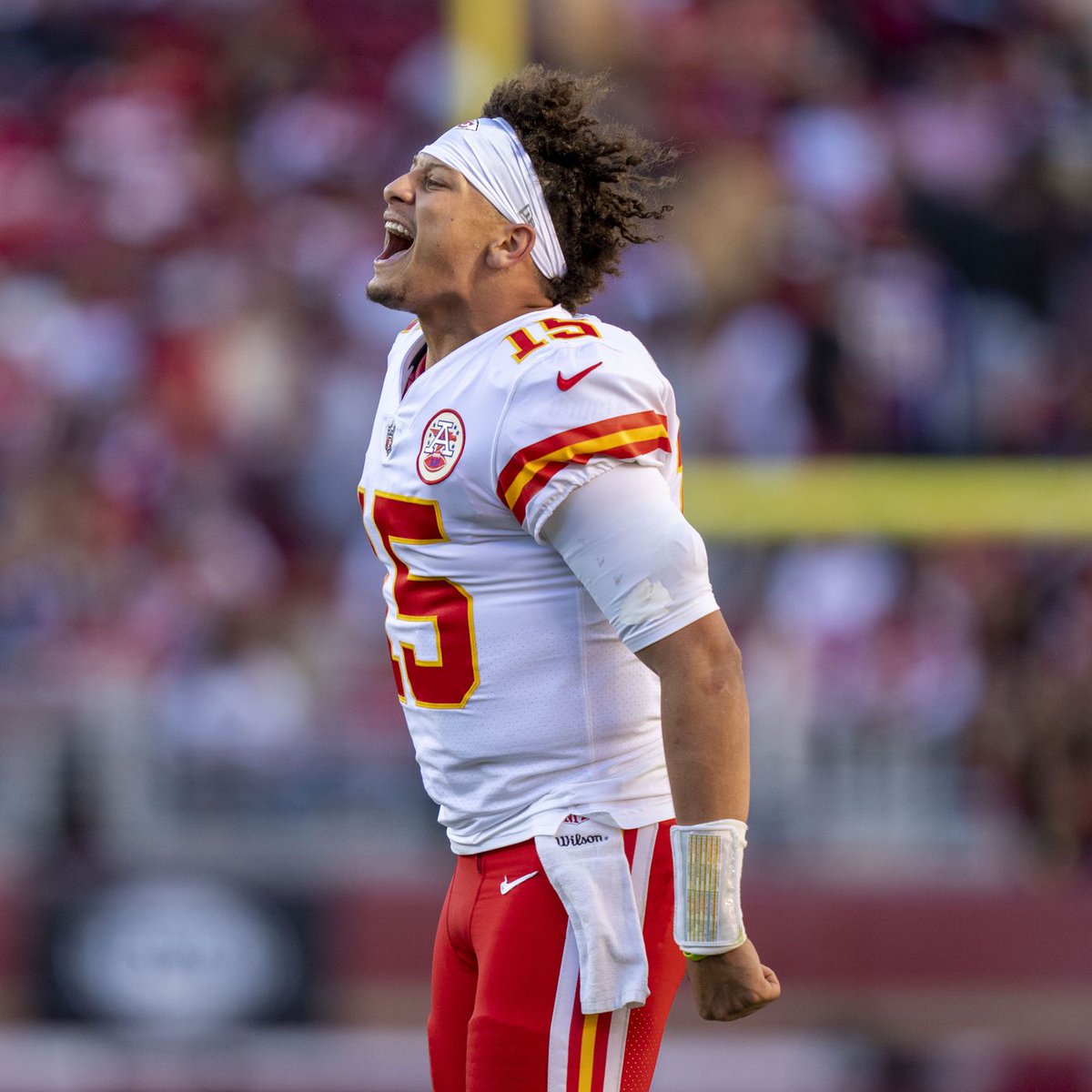 NFL_Breakdowns's tweet image. My #NFL #MVP ranking after week 10.

1. Patrick Mahomes (0)
2. Jalen Hurts (0)
3. Tua Tagovailoa (+1)
4. Tyreek Hill (-1)
5. Josh Allen (0)

Follow for more.