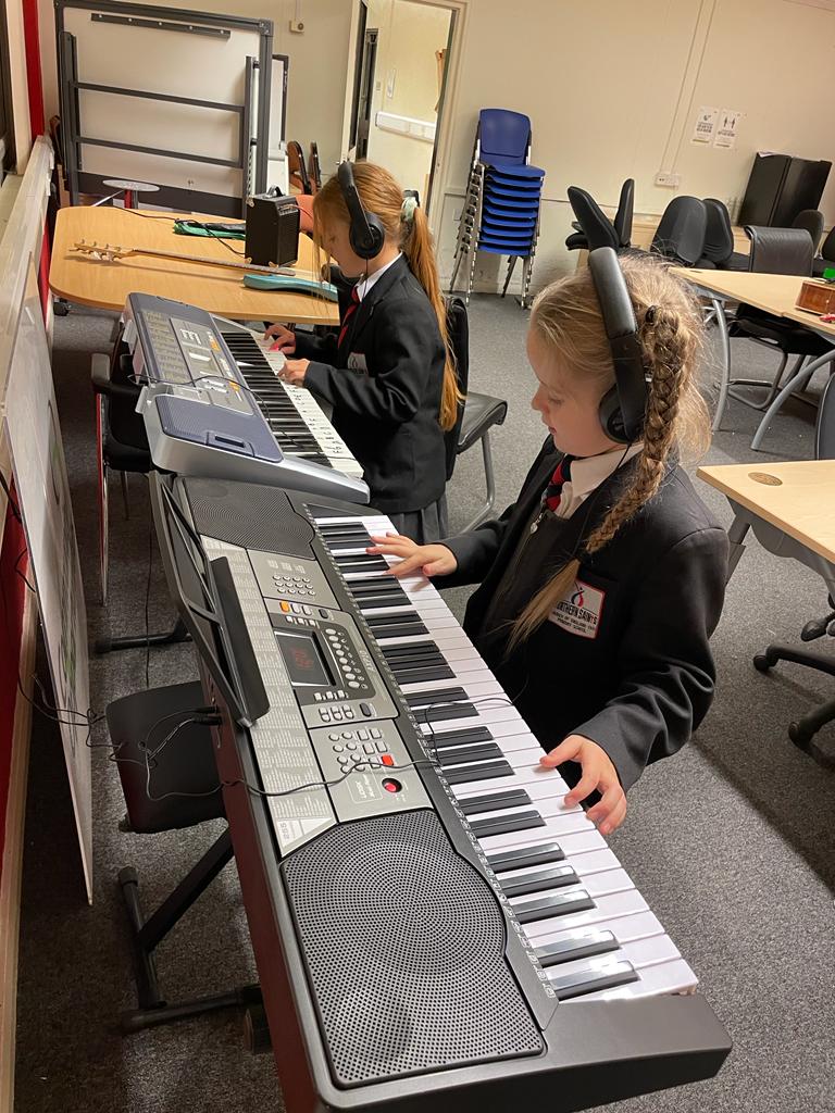 Music Connects Sunderland tweet media