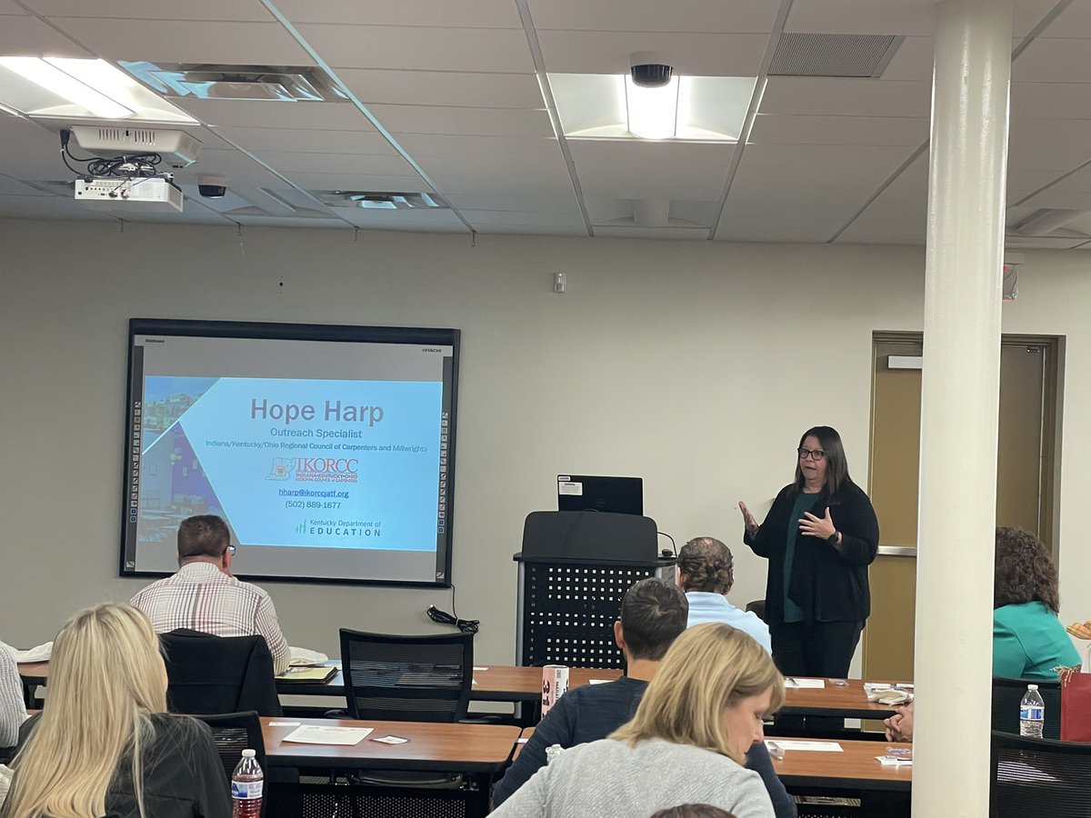 LSlaughter225's tweet image. Employer engagement is essential to building strong, industry-aligned education and training programs.  Hope Harp from IN/KY/OH Regional Council of Carpenters &amp;amp; Millwrights, as well as John Phillips with AE Electrical Solutions, are leading the charge in KY!  #NAW2022