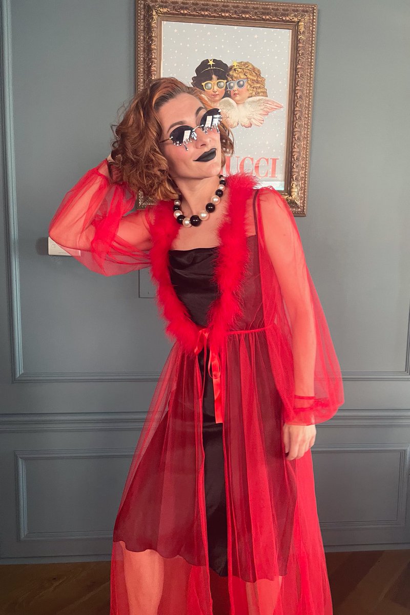 qveenherby's tweet photo. watching the magic unfold https://t.co/FOShQAZKQ8
