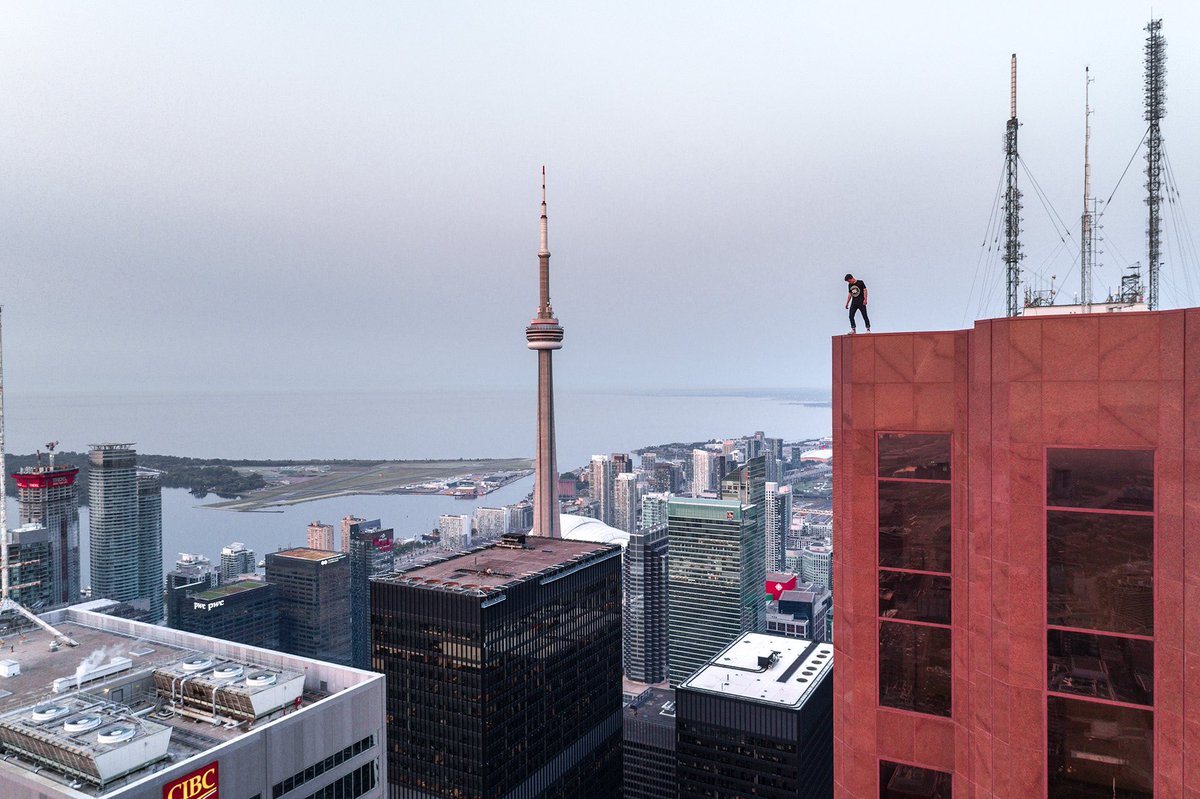 roof_topper's tweet image. Up here nothing else matters