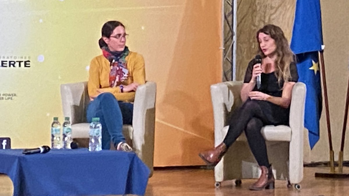 angela_hin's tweet photo. 🎗️Conférence sur l'#endométriose «Patientes au cœur de la Recherche» #hcsmeufr avec Dr.@MKvaskoff Dr.Sofiane Bendifallah, Axelle Brulport @institutpasteur, Dr.Charlotte Garczynski, Priscilla Saracco & Christelle Pereau
@mairie15 @ENDOmindFrance @GEHealthcare #endorun #endomind https://t.co/DLCutb7s8o