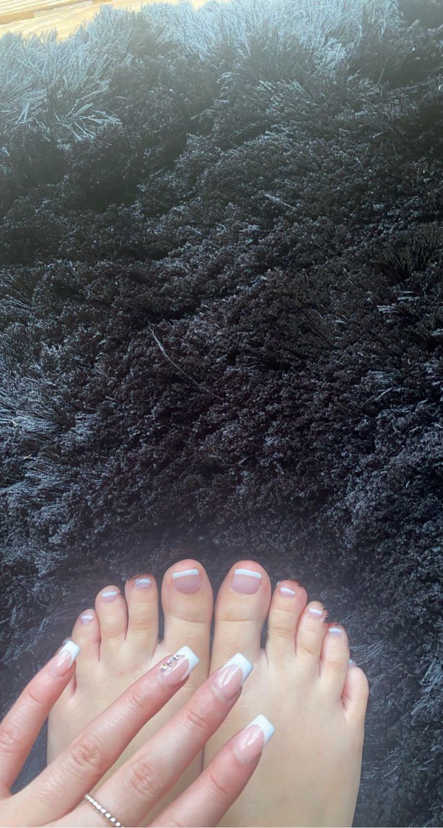 feetfinderhelp's tweet photo. Buy some sexy feet pictures from @IslaFoster444 https://t.co/87CiPZkgT0 https://t.co/tb5fpjYOWN