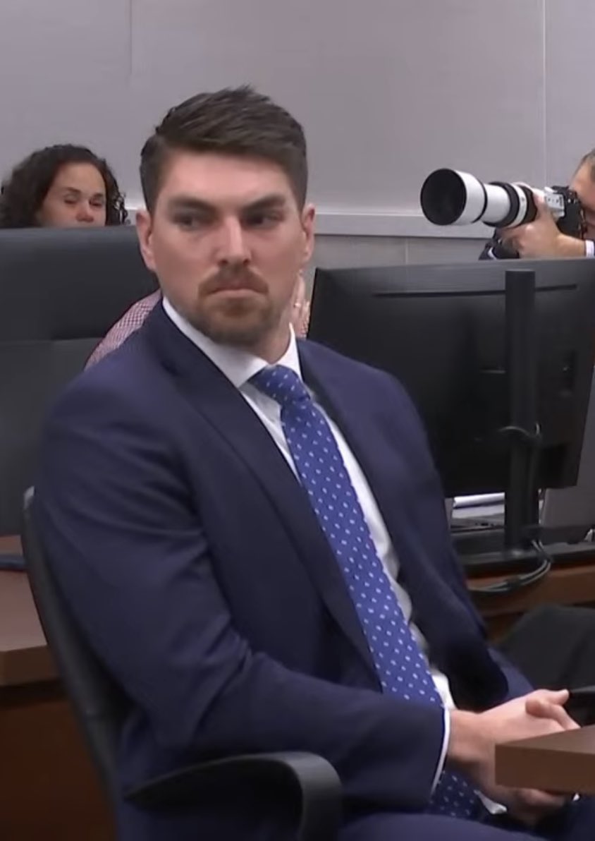 His glare is all of us.  #DarrellBrooks