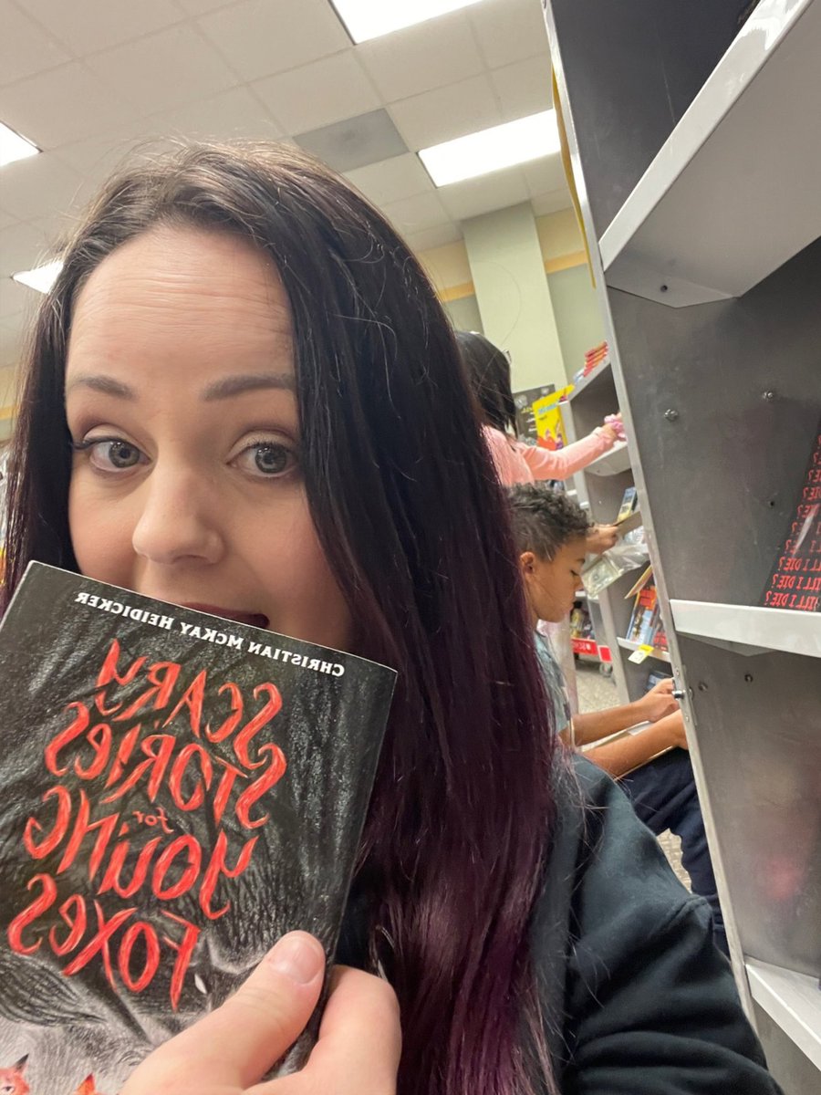 BookBarAuthors's tweet photo. Boosting sales at the school book fair for you friend @johnmcusick https://t.co/RyzWRwk9oQ