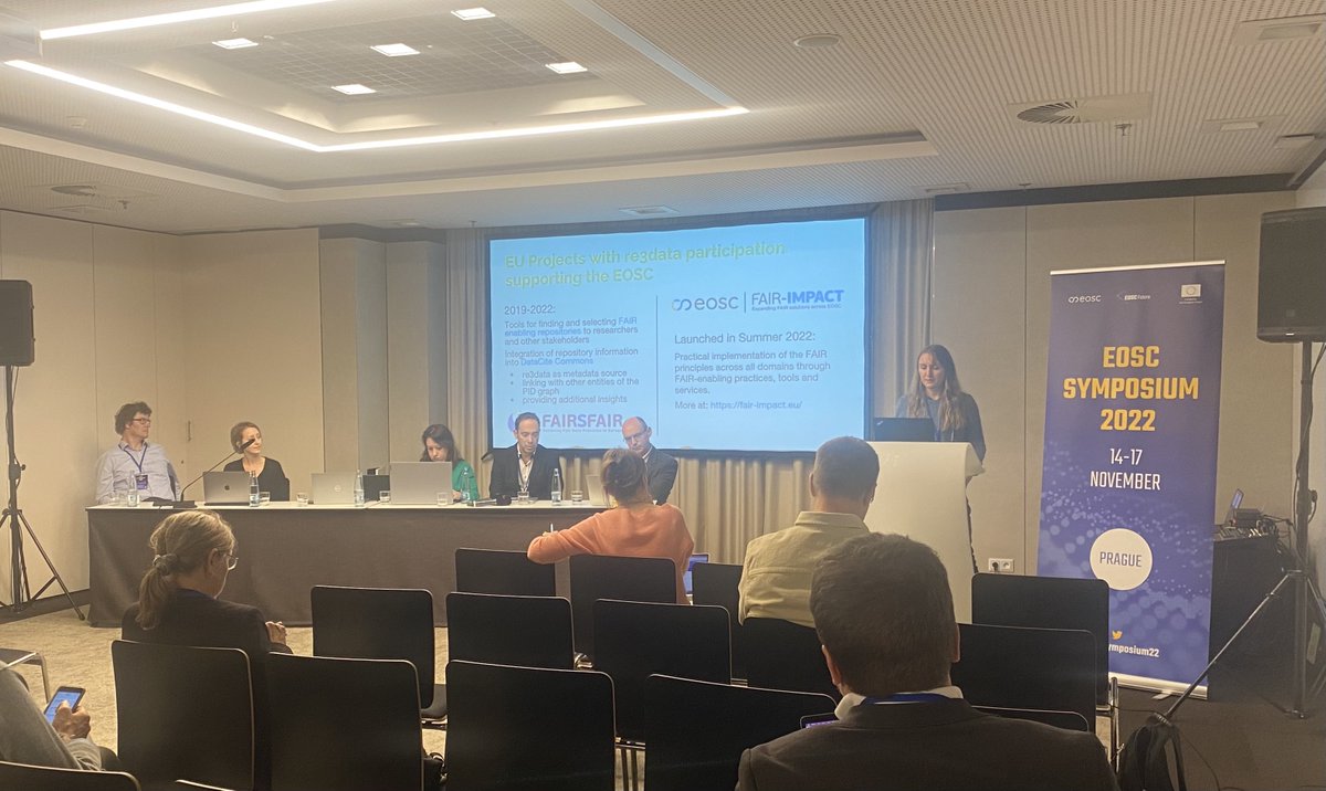 <a href="/re3data/">re3data.org</a> is one of the tools for finding and selecting #FAIR enabling repositories to researchers. It was supported by <a href="/FAIRsFAIR_EU/">FAIRsFAIR</a> and it will further evolve thanks to the <a href="/fairimpact_eu/">FAIR-IMPACT</a> project 
<a href="/WeilWeis/">Nina Weisweiler</a> presenting at the session on researcher engagement #EOSCsymposium2022