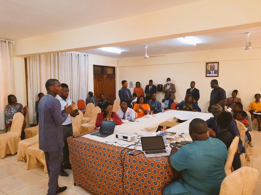 paulatsu2323's tweet photo. @Pdaghana is excited as we held the stakeholder's input workshop on the draft training Manual 4 the Young Female Businesses 4 Growth (YoFeB-4G) projec t.This project aims to train and assist100 #youngfemale #artisans within the construction value chain1/2 https://t.co/Zjzfld5UgE