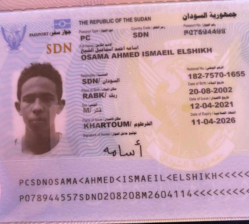 Aishasiddig3's tweet photo. يخوانا السودانين في السعودية او المدينة تحديدا عندنا جواز اخونا دا ضاع منو هناك لو في زول لاقاهو يتواصل معانا
واي زول يشوف التويتة دي يعمل ريتويت بليييز 🙏
@Sudanese_Spt https://t.co/fOSSj5HlXM