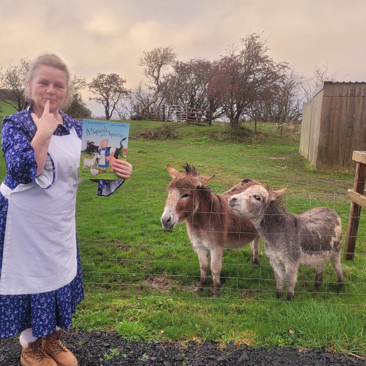 The benefits of having animals as neighbours. Celebrating the opening of our Lending Library and a fun filled week during #BookWeekScotland #BookWeekScotlandPets @Bookbug_SBT #scottishbooktrust <a href="/scottishbooks/">Books from Scotland</a>