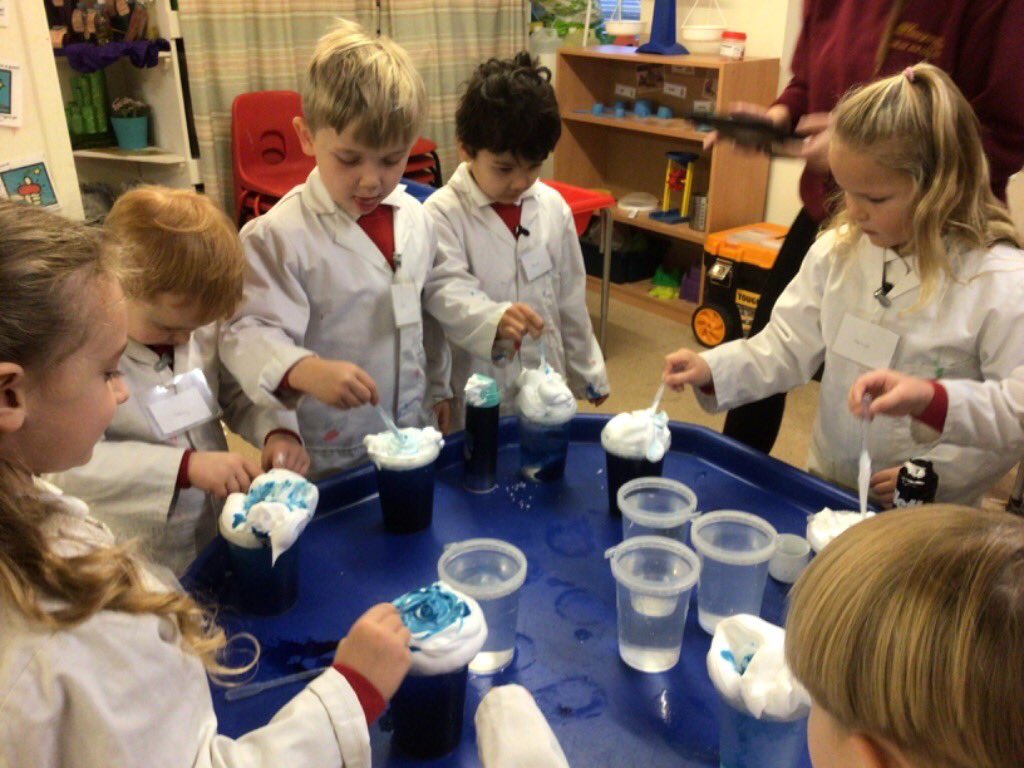 holbeckcuckney's tweet photo. Today we’ve been learning all about wonderful weather with Nina from Science Tots https://t.co/wnS7TTQM5u