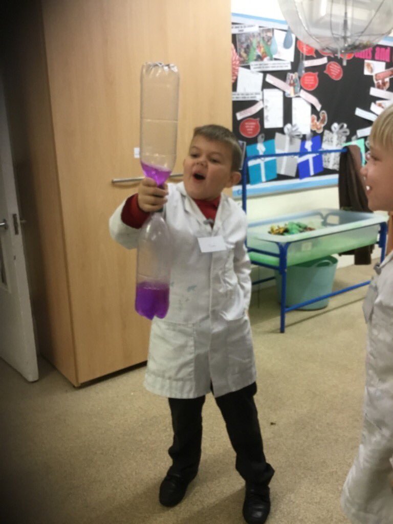 holbeckcuckney's tweet photo. Today we’ve been learning all about wonderful weather with Nina from Science Tots https://t.co/wnS7TTQM5u