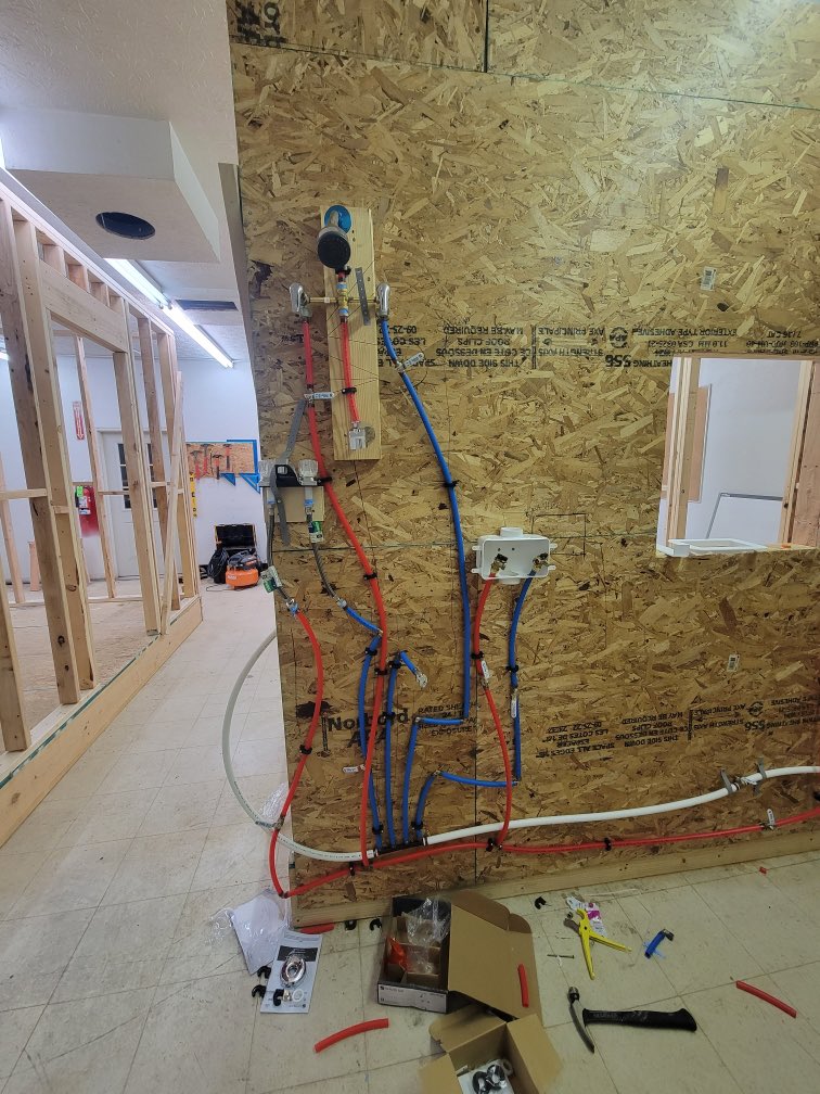 Amazing PCLS Construction class! Working on plumbing !