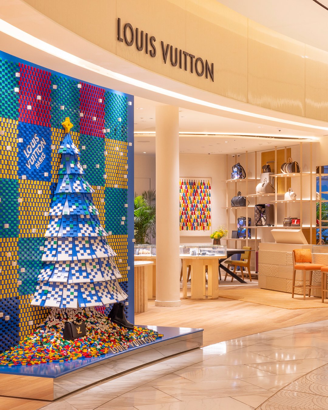 louis vuitton christmas tree 2022