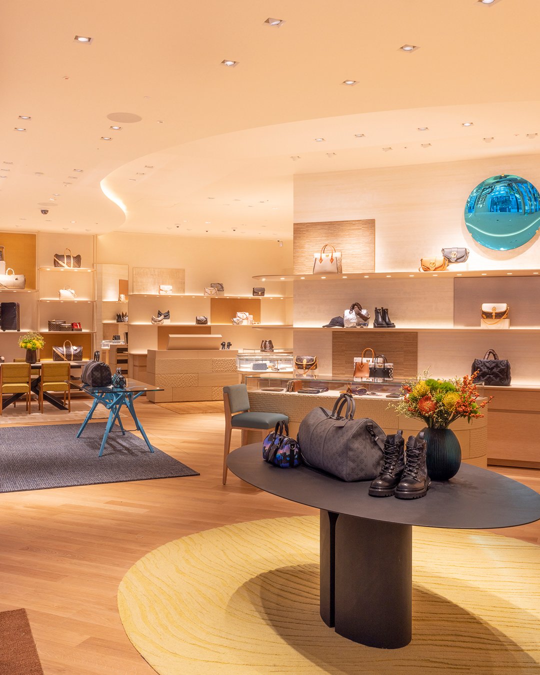 Brown Thomas on X: First Look. The new expansive Louis Vuitton boutique  has now opened in our Grafton Street store. Now including men's shoe  collections, expect a curated collection of bags, shoes