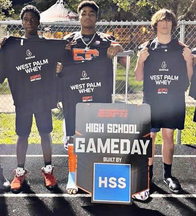 JoeSykes22's tweet photo. Best of luck to all the local HS teams in their playoff runs! Only a matter of time before Iβm making a difference on a HS field near you π€πͺπ½π! #2027Grad #ATW #leadership #palmbeachcounty #southflorida @ESPNWestPalm #linebacker #RunninBack #8 https://t.co/EfCi7CaPCM