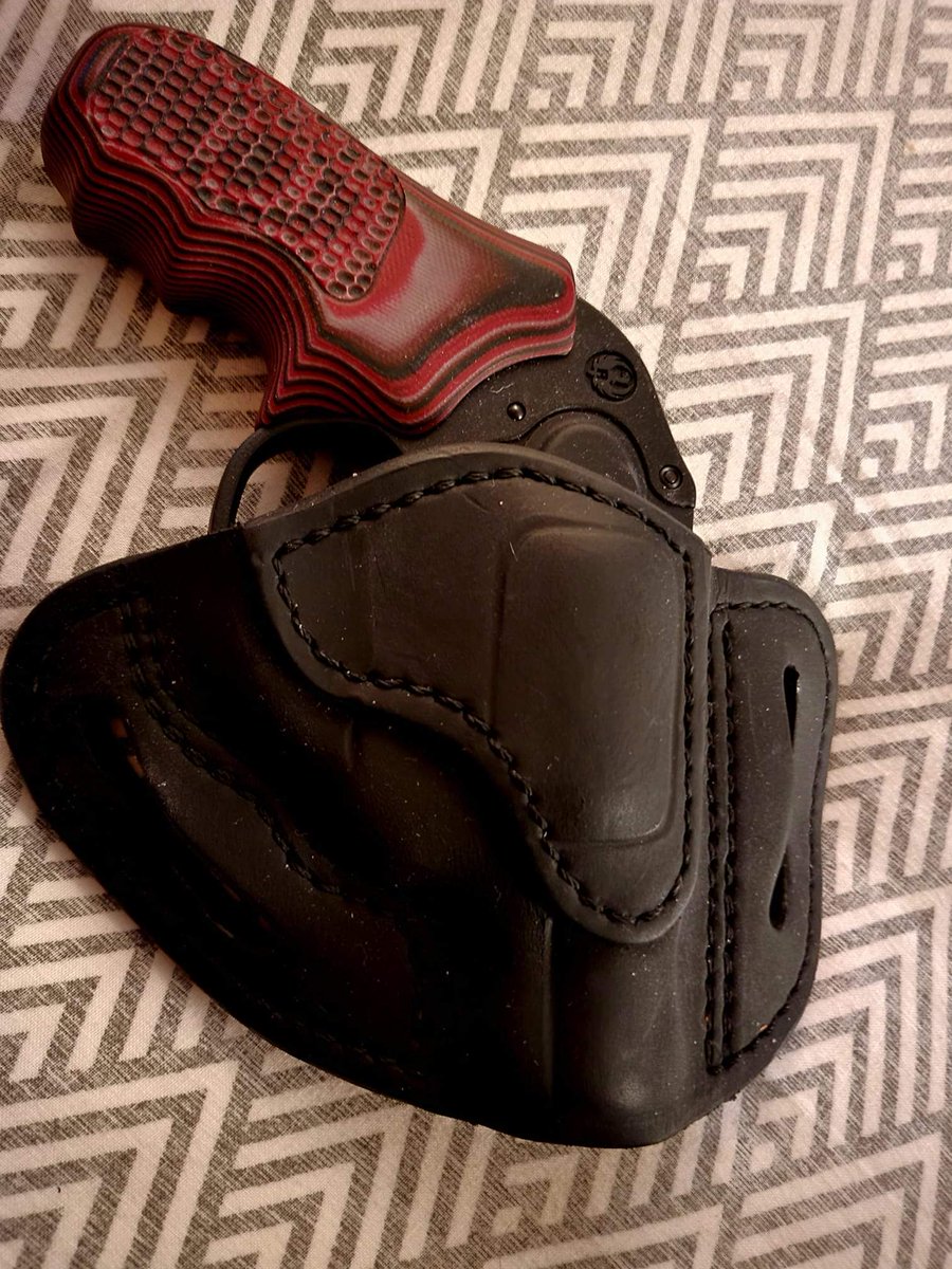 1791Gunleather's tweet photo. We love to see WHEEL GUNS! Sweet Ruger EDC from George!
.
https://t.co/nStqhFE9M7
.
#1791gunleather #2ndamendment #2a #pro2a #holster #guns #freedom #gunlife #edc #concealedcarry #concealcarry #gunshow #armed #merica #pewpewpew #gunsdaily #gunsofinstagram #empowered2a #wheelgun https://t.co/7JJbdN4Drm