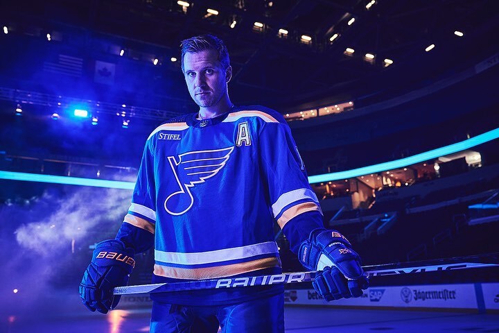 Oh my gosh, these guys can't lose now!

#stlblues #nhl #hockey #sportsphotography

🎬@ryvalstudios 
🎬@briancummingsproductions