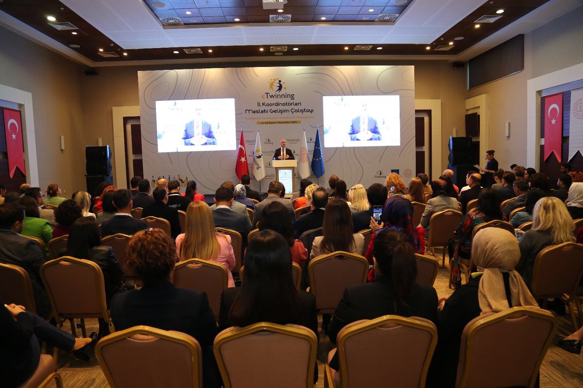 tretwinning's tweet photo. 📣eTwinning İl Koordinatörleri Çalıştayı ve eTwinning İş Başı Eğitim Etkinlikleri Tamamlandı✔️

🛑eTwinning İş başı eğitimi 
8-12 Kasım 2022 tarihlerinde;
❇️İtalya(4)
❇️Fransa(4)
❇️İspanya(2) 
ülke temsilcilerinden 10 kişinin katılımıyla  gerçekleştirilirken++
@tcmeb @mebyegitek https://t.co/P9Bf0h13dP