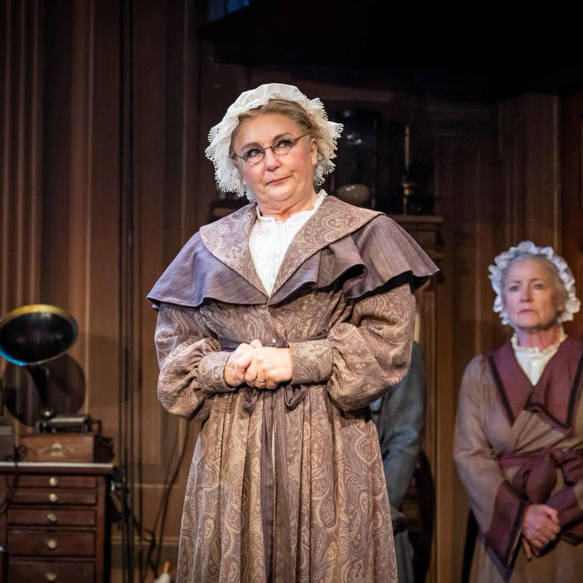 Opera legend Lesley Garrett (<a href="/garrettsgossip/">Lesley Garrett CBE</a>) will be live on <a href="/BBCRadioWales/">BBC Radio Wales</a> at 4.30pm discussing the multi-award-winning production of My Fair Lady which is currently on in our Donald Gordon Theatre! Catch it before it leaves on November 26.
wmc.org.uk/en/whats-on/20…