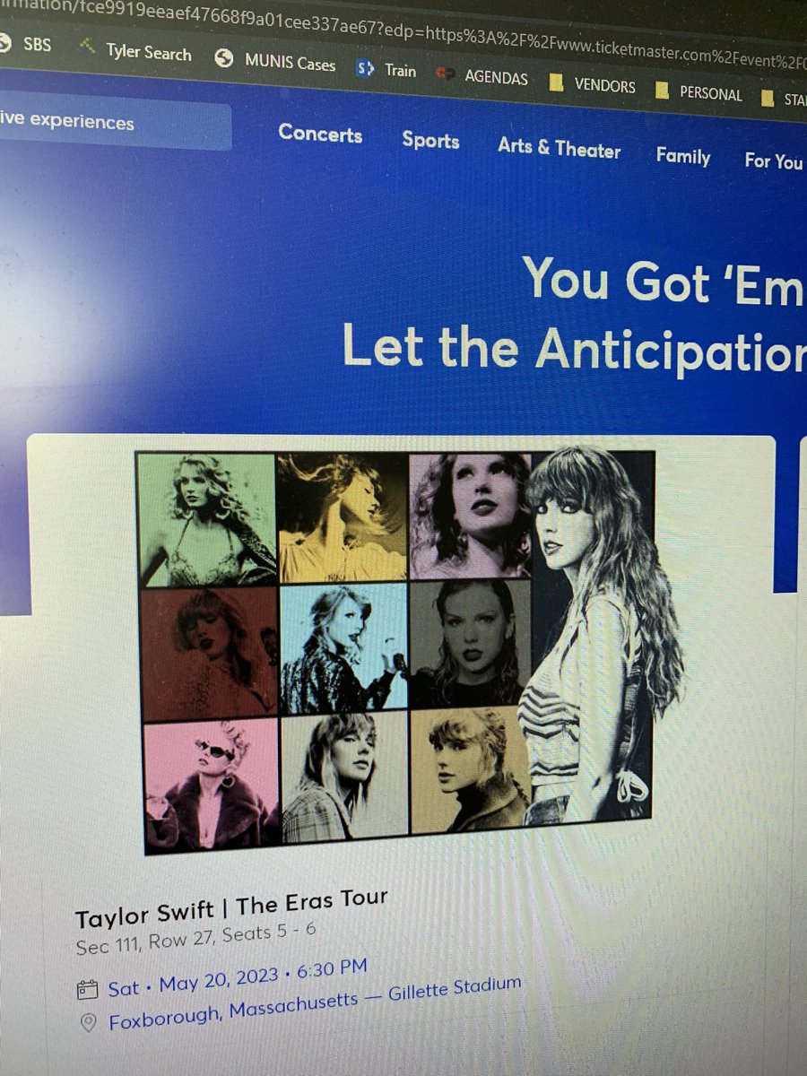 b_pat16's tweet photo. From screaming Fearless in 2010 at Gillette to now going in 2023 and getting to relive that moment 🥹🥹 so thankful 🫶🏼 @taylorswift13 @taylornation13 https://t.co/K2IDpp1N8r