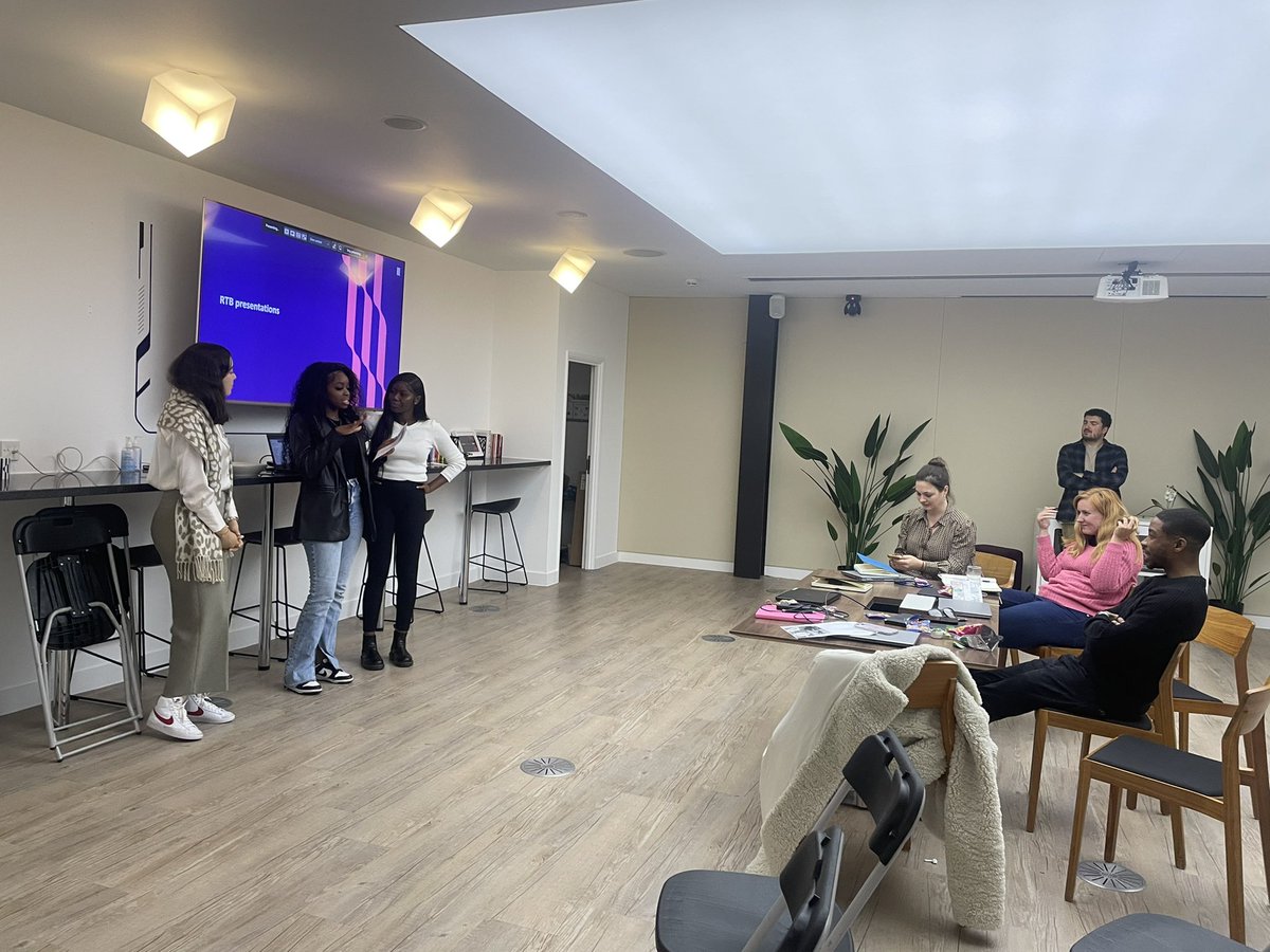 The battle is on! Brilliant day presenting OOH Planning &amp; Strategy to  #KineticInternalAcademy Class of 2022! Well done to all our rising stars on their team tasks and responses! <a href="/kineticwwUK/">Kinetic UK</a> <a href="/ShahinEjtehadi/">Shahin Ejtehadi</a> <a href="/annabellex/">Annabelle Cunningham</a>