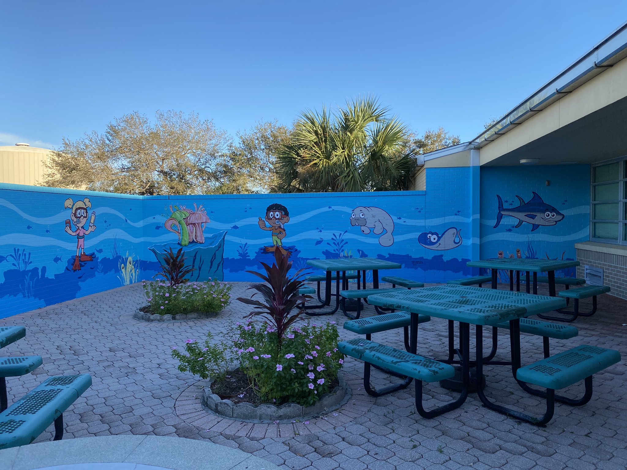 CCPS Nutrition on Twitter "Naples Mural has completed the exterior