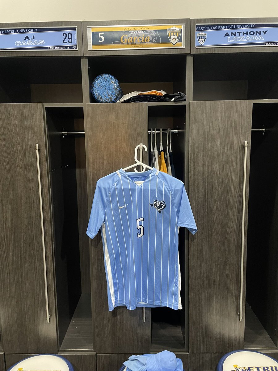 Thank you <a href="/jayBurke3610/">Jordan Burke</a> for showing me around ETBU and taking the time to talk! <a href="/ETBU_Soccer/">ETBU Mens Soccer ⚽️</a>      <a href="/GoETBUTigers/">ETBU Athletics</a> <a href="/Guyer_Soccer/">Denton Guyer Men’s Soccer</a> <a href="/TrentWisdom/">Trent Wisdom</a>