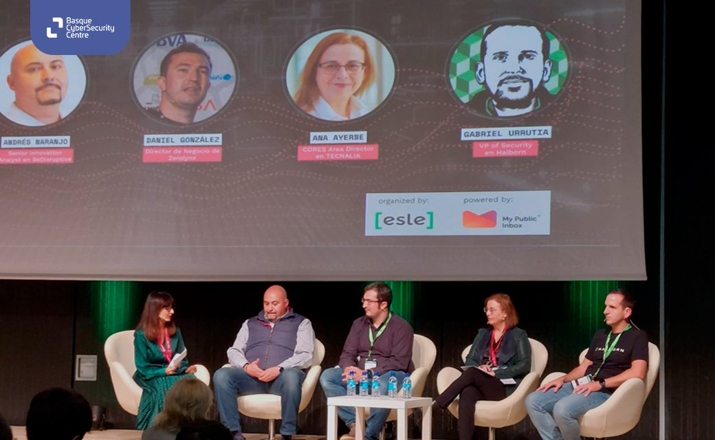 CyberzaintzaEJ's tweet image. Hoy, nuestra compañera Raquel Ballesteros ha moderado el panel ‘Ciberestafas en el ámbito empresarial’ en una nueva edición de @librecon. Junto con ella han estado Andrés Naranjo, Daniel González, Gabriel Urrutia y Ana Ayerbe.

#BCSC #LibreCon2022