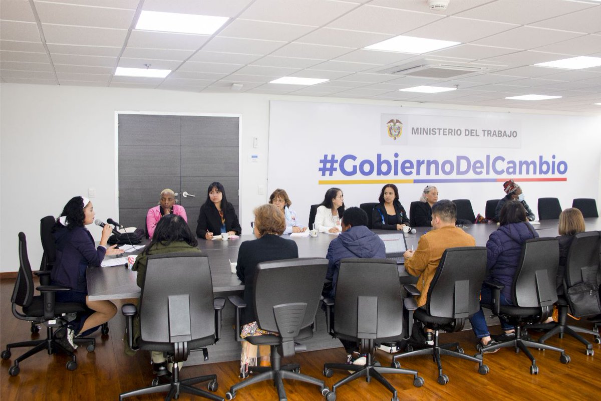 MinTrabajo tweet media