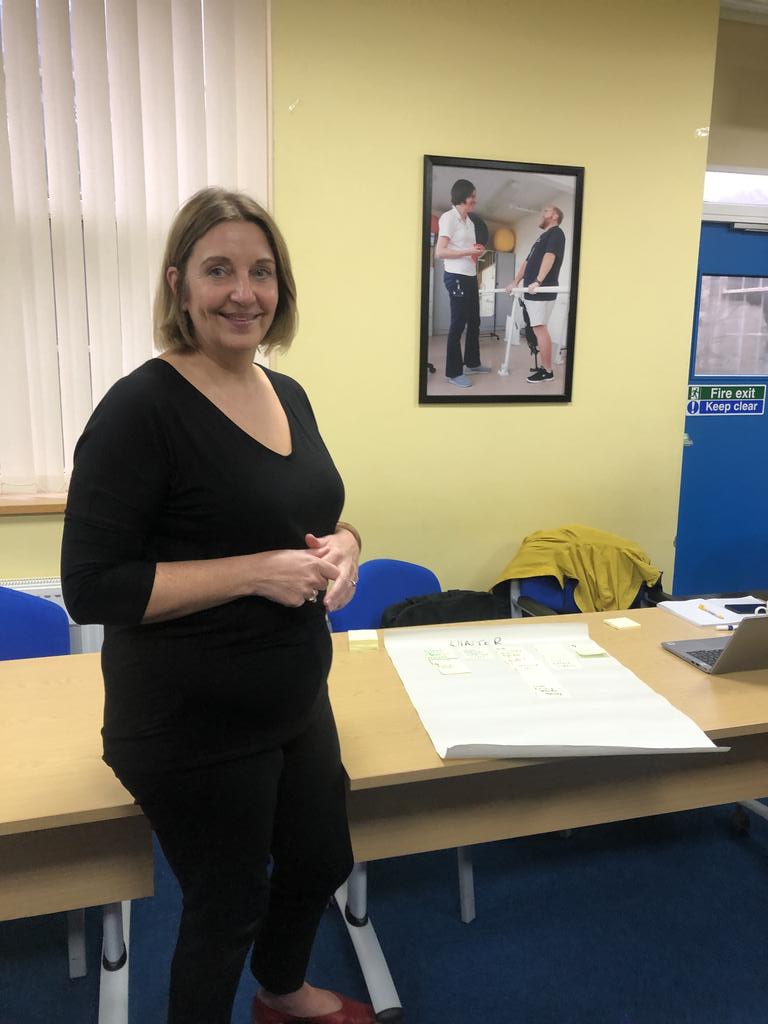 Our #chiefnurse @lamb_donna leading a session using #QI tools. #affinitydiagrams to help with analysis and prioritisation. @nhs_scft #QITwitter #QIinaction