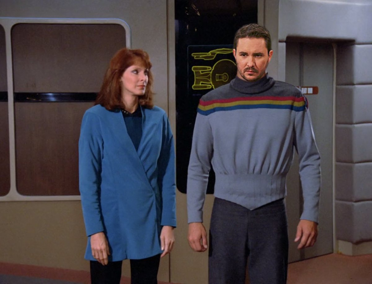 catherineWhit09's tweet photo. Brilliant! 🤣🖖 @StarTrek #StarTrekTNG https://t.co/zsdLrj3ZpJ