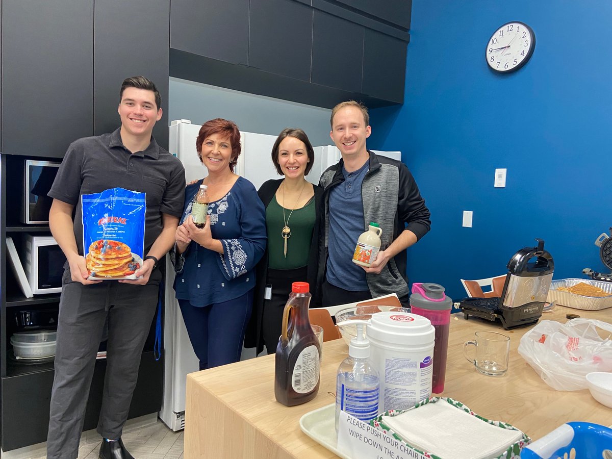 silc_eics's tweet photo. Our first SILC Waffle Breakfast was a success. Thank you to Mr. Geiger- our Heath Champ- who organized the event. https://t.co/OeCMR44PaB