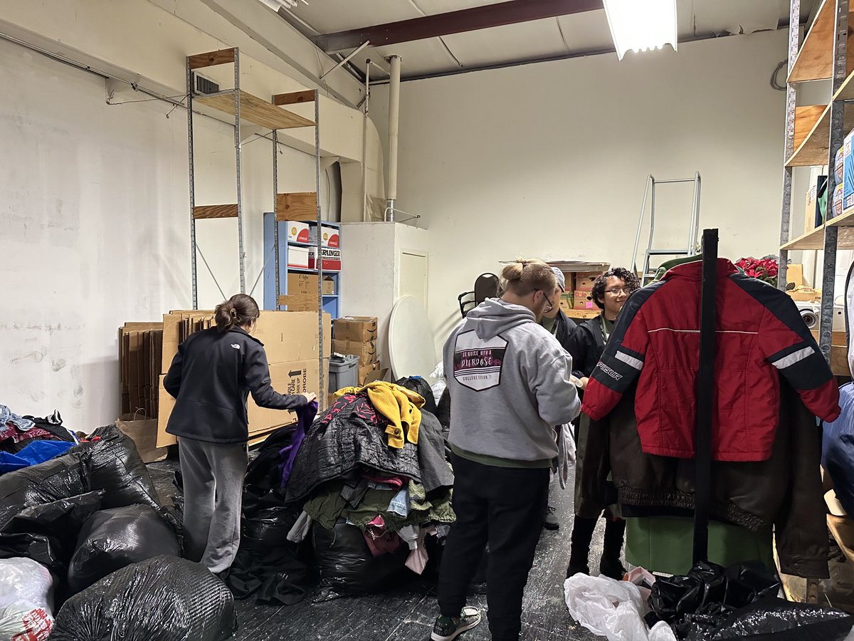 ⁦@AMCHSWeb⁩  Consol Cares - super sorters at Twin City Mission