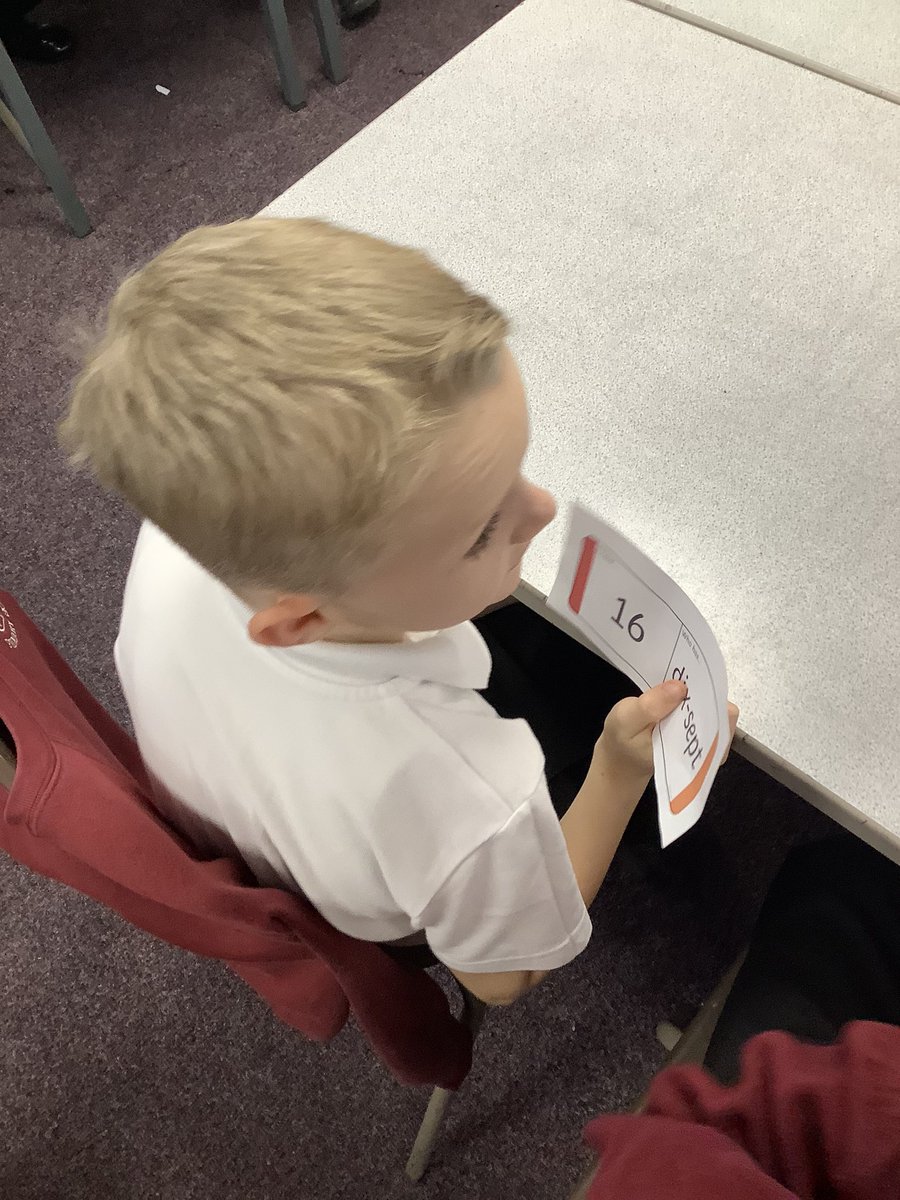 MelthamMoor's tweet photo. Year 4 have been playing loop games to practise our numbers in French. Trรจs bien ๐ซ๐ท #MMFrench #MMYear4 https://t.co/P8Yi7ahlXY