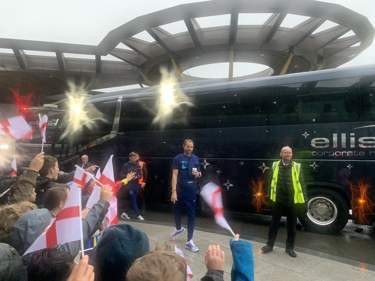_MissGPrimary's tweet photo. Great morning at St George’s park waving off the England team and playing football! https://t.co/KJJzR8SKRS