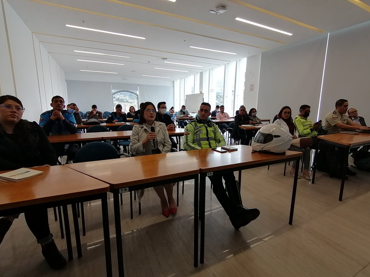 Coordinación Zonal 3 ECU 911 Ambato tweet media