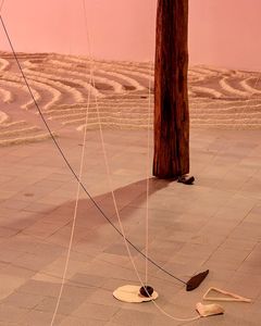 Minia Biabiany questionne l'histoire coloniale du territoire guadeloupéen et invoque les éléments naturels dans ses expositions personnelles : « pluie sur mer » jusqu’au 31/12 au <a href="/cac_gc/">Le Grand Café</a> et « difé » (feu en créole) jusqu’au 8/01 au Palais de Tokyo 🌊🔥