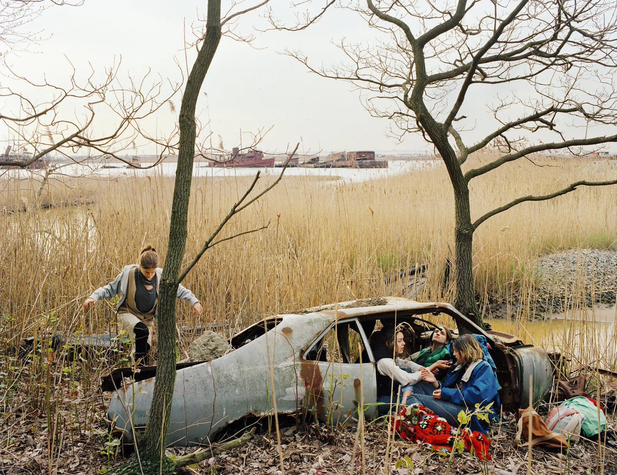 setantabooks's tweet photo. 📚 of the day: Girl Pictures by Justine Kurland https://t.co/BuVT9eJXfx