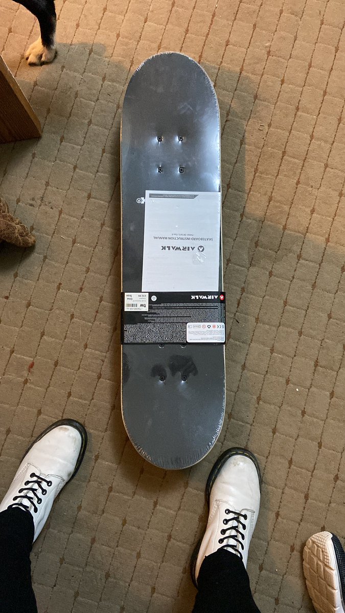 i bought me a skateboard, now to play on it