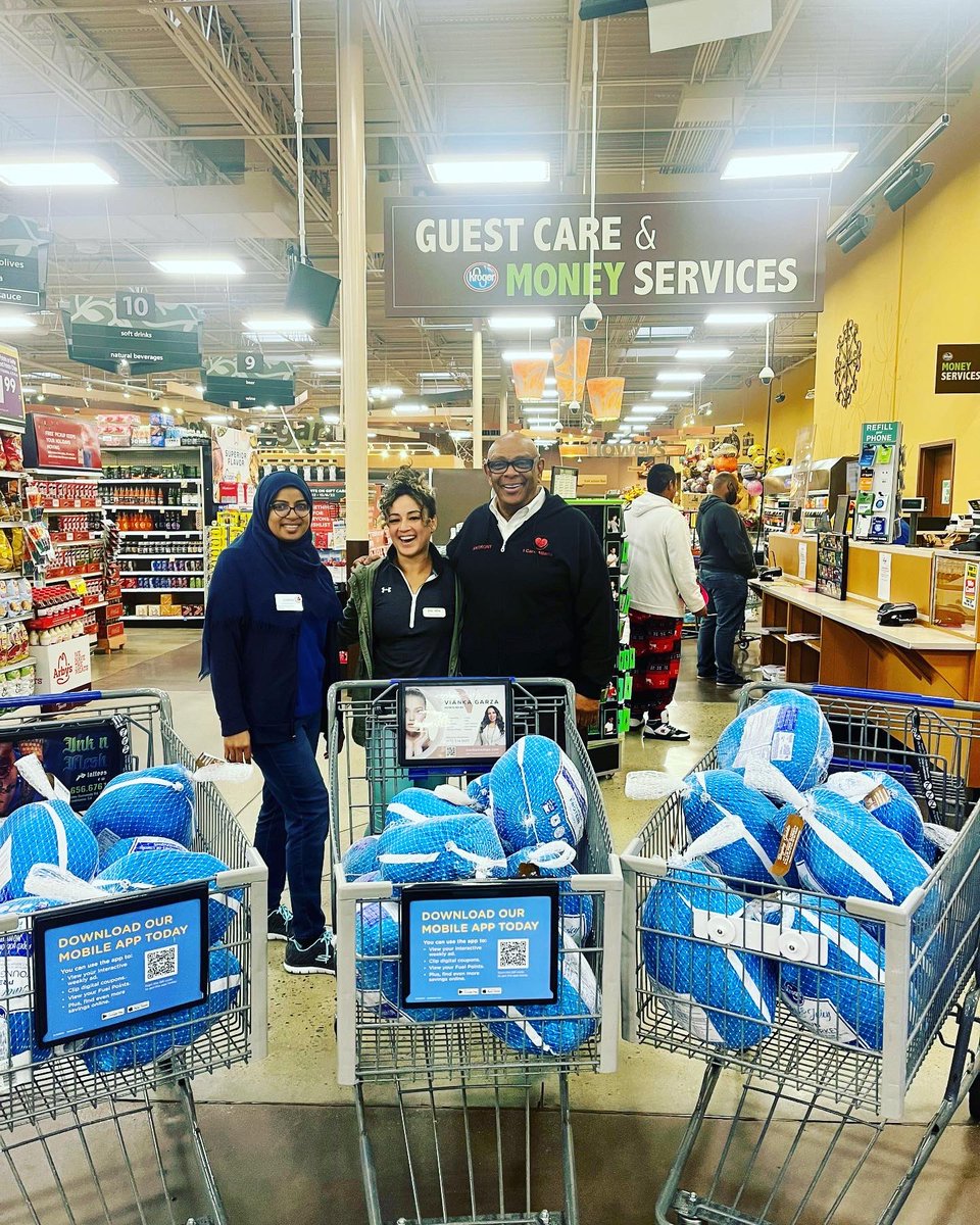 ICareAtlanta's tweet image. Good afternoon family and friends, today we went shopping at Kroger’s thanks to Manuela (Manny) as some of you know her. She raised over $400 and we add that to what we had and we able to buy 50 turkeys to be giving out to families in need this Friday. Thank you all.