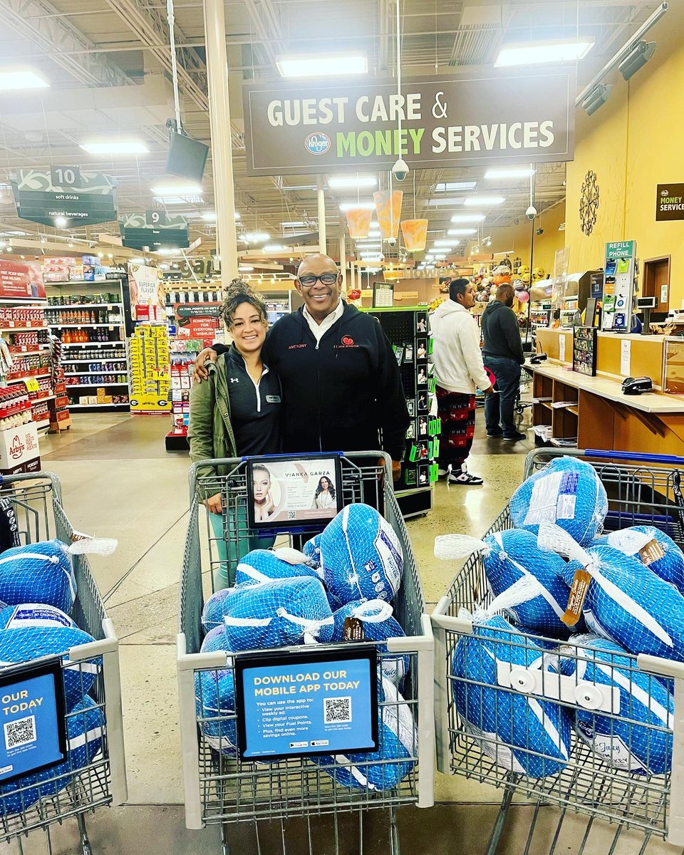 ICareAtlanta's tweet image. Good afternoon family and friends, today we went shopping at Kroger’s thanks to Manuela (Manny) as some of you know her. She raised over $400 and we add that to what we had and we able to buy 50 turkeys to be giving out to families in need this Friday. Thank you all.