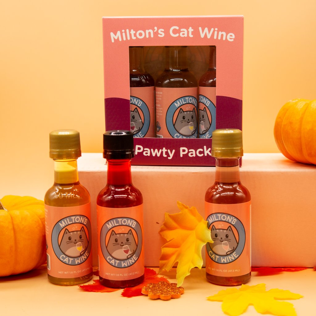 meowingtons__'s tweet photo. Treat your favorite feline to Milton's organic #catwine 🍷😽 Infused with catnip extract, colored with all-natural organic beet juice, it pairs purr-fectly with Thanksgiving turkey 🍗
Treat Your Cat: https://t.co/nvsPnPVmAW https://t.co/i4NXe0i6T6