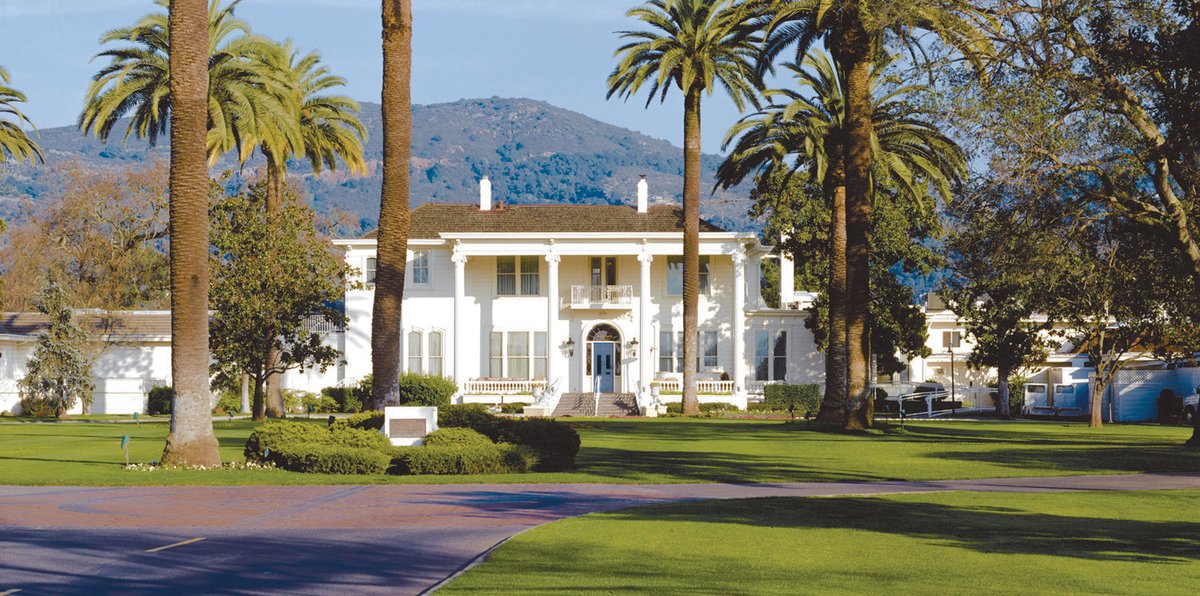 Troon's tweet image. Troon golfers are invited to exclusive early access to @SilveradoResort’s #CyberWeekDeal and to play more the longer you stay!

Claim Offer 👉 ow.ly/vJm750LF7X8