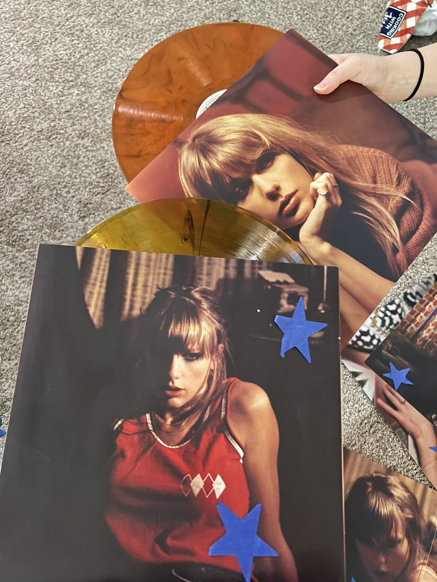b6iley's tweet photo. Blessed @taylorswift13 @taylornation13 heading to the que #seattlejuly22nd https://t.co/huachU3NLq
