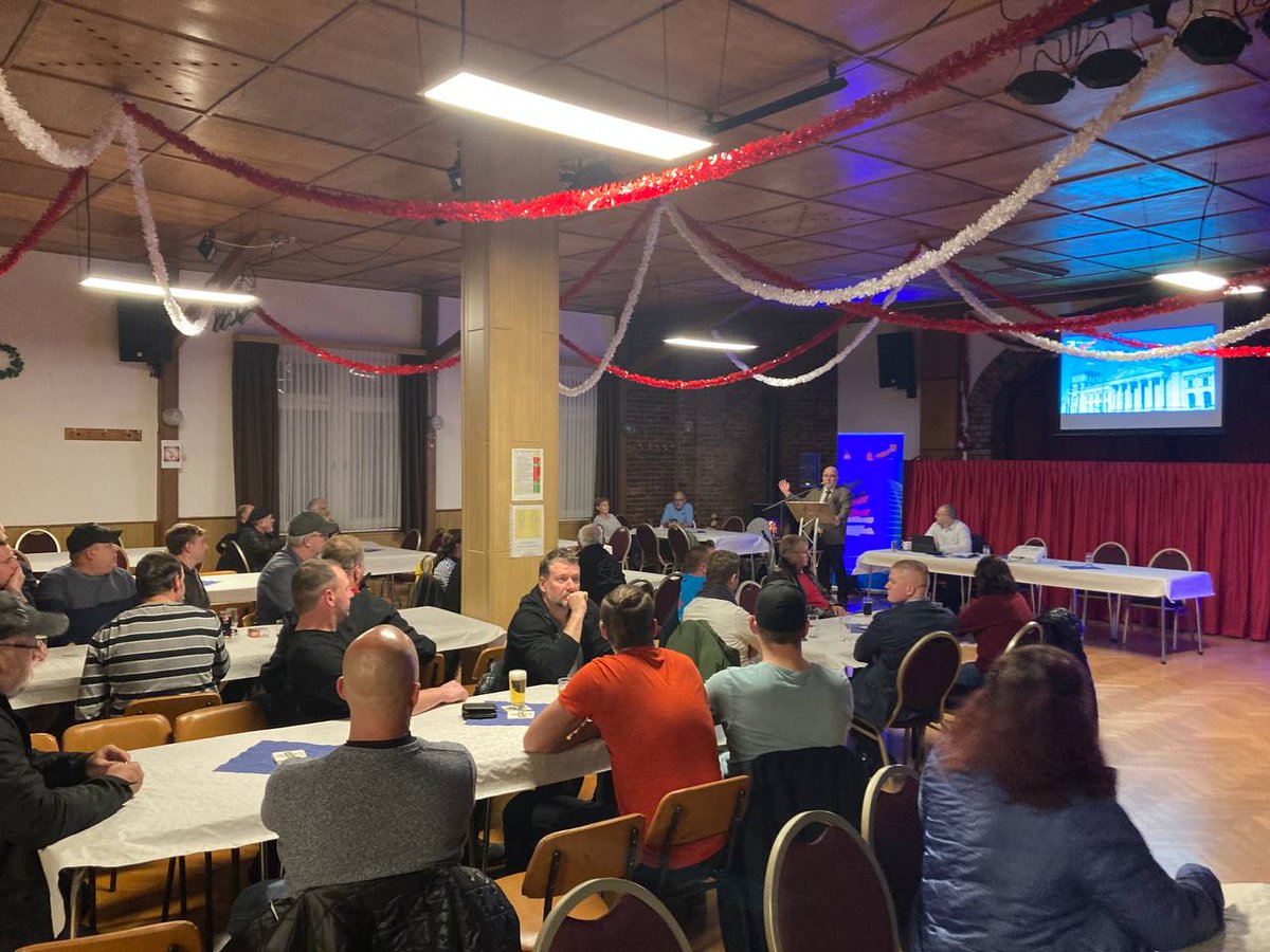 Marcus_Buehl's tweet photo. Wir danken allen Gästen für den Besuch unseres Bürgerabends der #Landesgruppe #Thüringen der #AfD-Bundestagsfraktion mit Jürgen @Pohl_MdB und mir heute Abend in #Zwinge im #Eichsfeld. Unser nächster Bürgerabend findet am Donnerstag in Heringen statt. Schauen Sie gerne vorbei! https://t.co/Z9UNHdSCqX