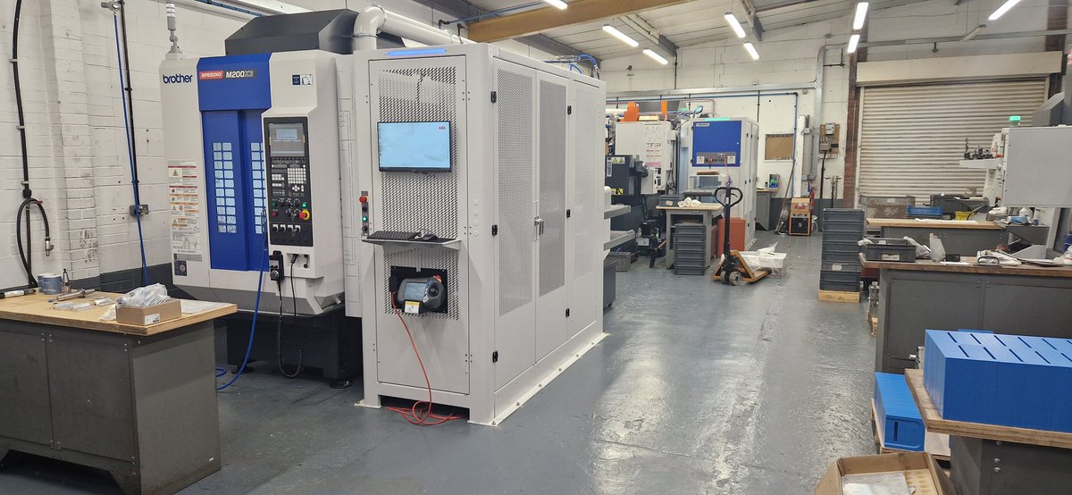 Then second of our #robot cells now up and running at work 6 months after our first installation.