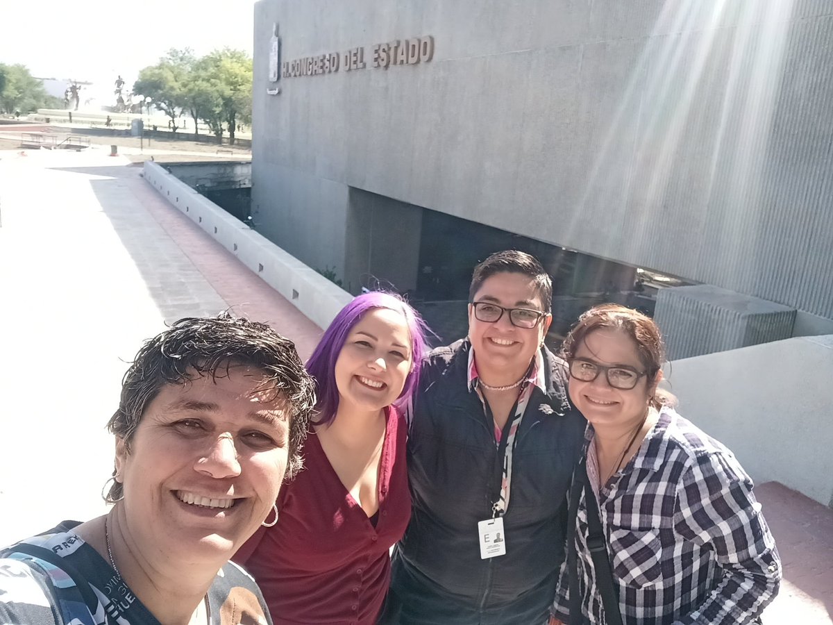 Agradezco mucho el acompañamiento y la asesoría de quienes se dedican a defender a todas las familias. Las iniciativas que he presentado resuelven problemáticas reales, no invenciones.

Hoy avanzamos un paso más. 
💜🌈💜 <a href="/MOV_I_NL/">MOVINL</a>

Menos amparos, más derechos 💜