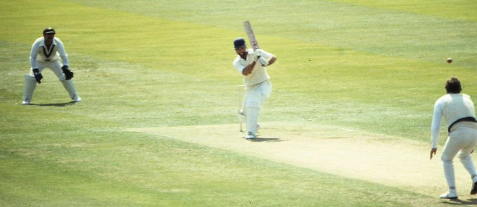 PictureSporting's tweet photo. Peter Willey drives during his 82 in the 2nd Ashes Test of 1981 at Lord's. I had been promised tickets for that day's Wimbledon ladies final only to be let down, so I headed to Lord's (with camera), bought a ticket off a tout for £4 and watched the final session-and-a-half https://t.co/iPFaXA8Sw8