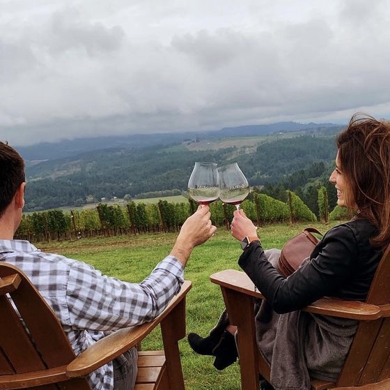 Thanksgiving is coming.

Now is the time to take a minute for yourself to restore &amp; rejuvenate.

Join us &amp; sip away for a crisp afternoon surrounded by endless views &amp; autumnal hues.

Thinking about Thanksgiving? A few reservations remain for Nov 19-20 &amp; Nov 25-26. #Thanksgiving